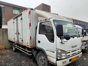 شاحنة مقفلة ISUZU ELF 7.5