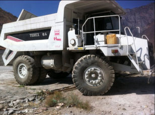 شاحنة قلابة للمحاجر TEREX 3305F