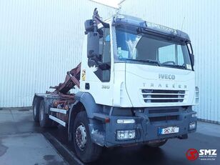 شاحنة نقل الحاويات IVECO Trakker 380