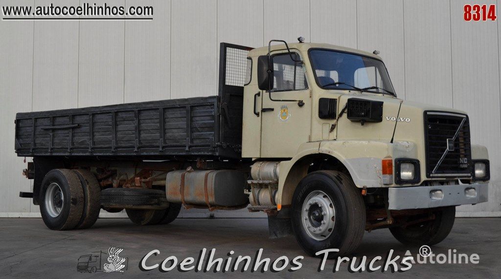 شاحنة قلابة Volvo N10