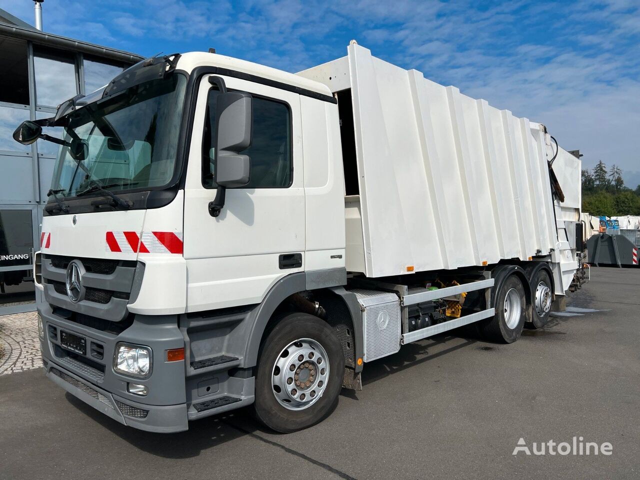 شاحنة جمع ونقل النفايات Mercedes-Benz Actros 2536