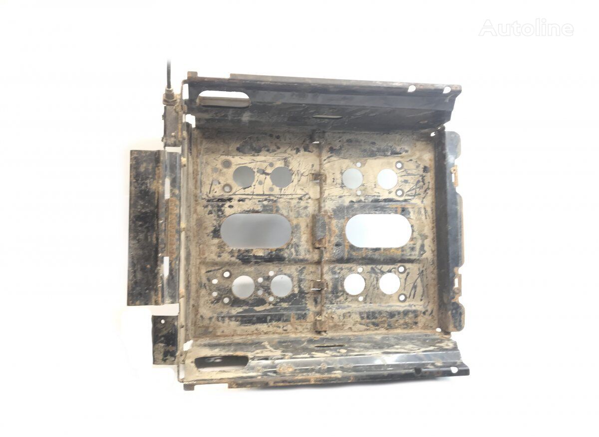صندوق البطارية DAF XF105 (01.05-) لـ السيارات القاطرة DAF XF95, XF105 (2001-2014)