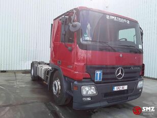 السيارات القاطرة Mercedes-Benz Actros 1836