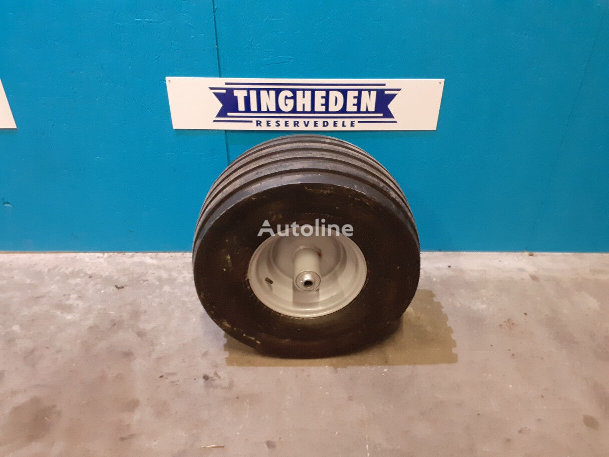 عجلة Trelleborg 12" 300/65-12